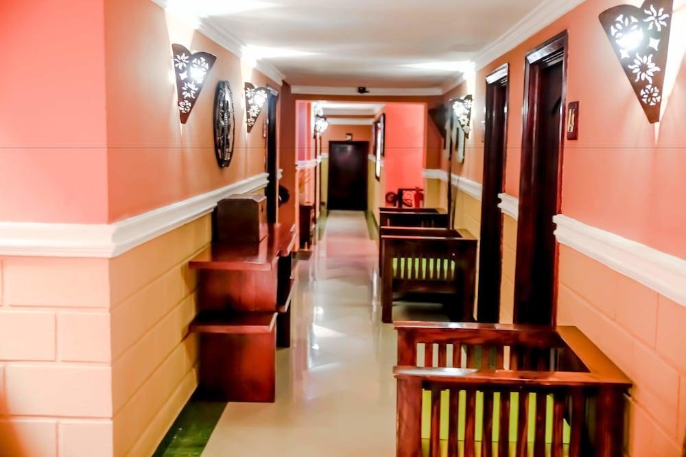 The Mt Hotel 巴瓦罗 外观 照片